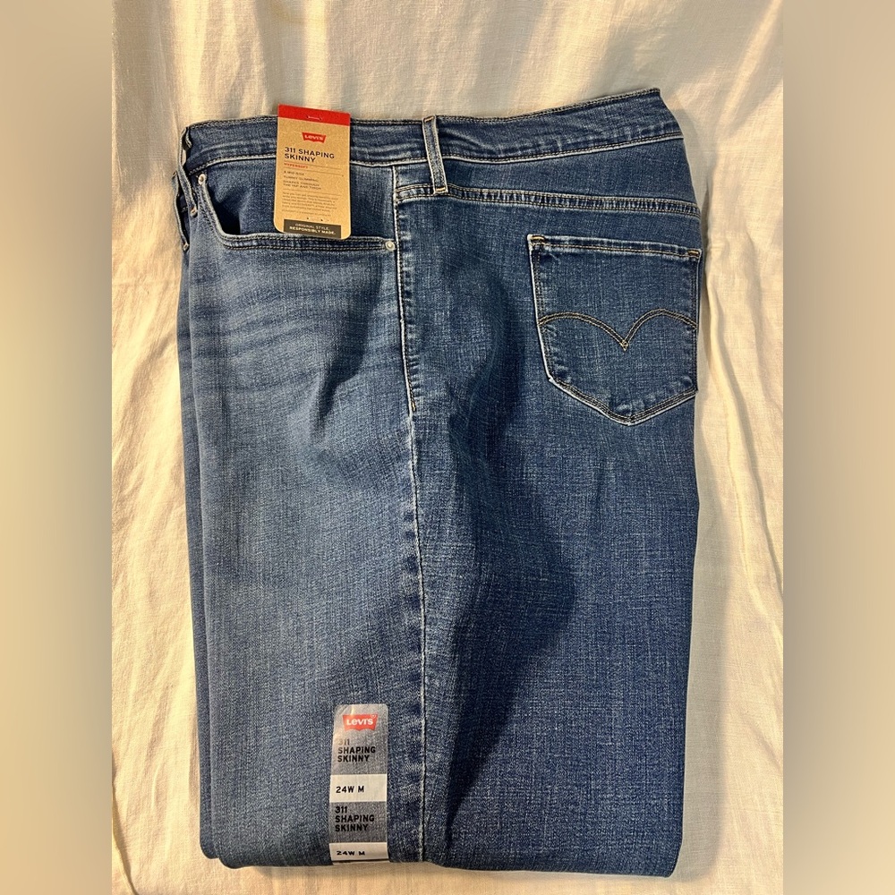 Levi’s 311 shaping skinny hypersoft jeans - Picture 16 of 16